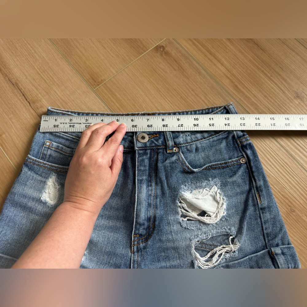 Bullhead Distressed Denim Mom Jean Shorts - Picture 2 of 9